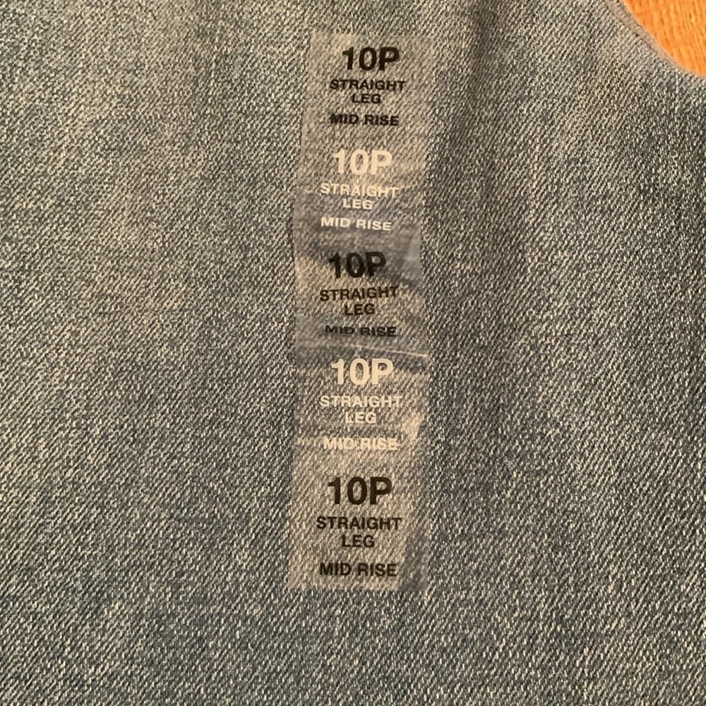 Style and Co distressed jeans